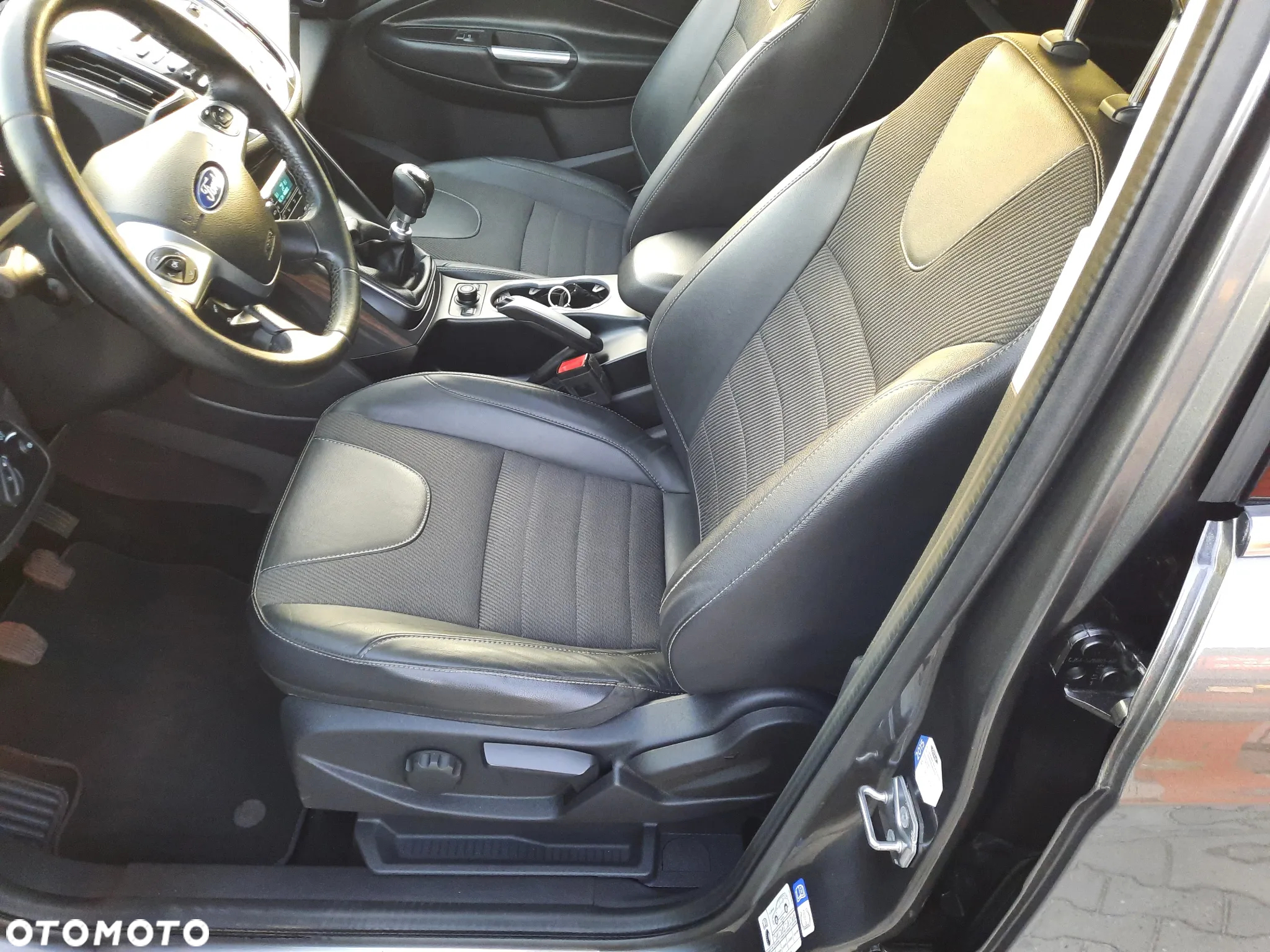 Ford Kuga 2.0 TDCi 2x4 Individual - 19