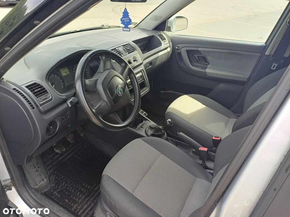 Skoda Fabia - 6
