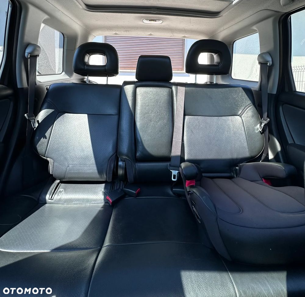 Mitsubishi Outlander - 14