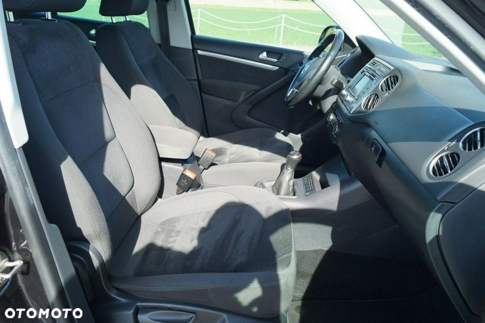 Volkswagen Tiguan - 12