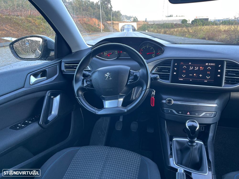 Peugeot 308 SW 1.5 BlueHDi Style - 21