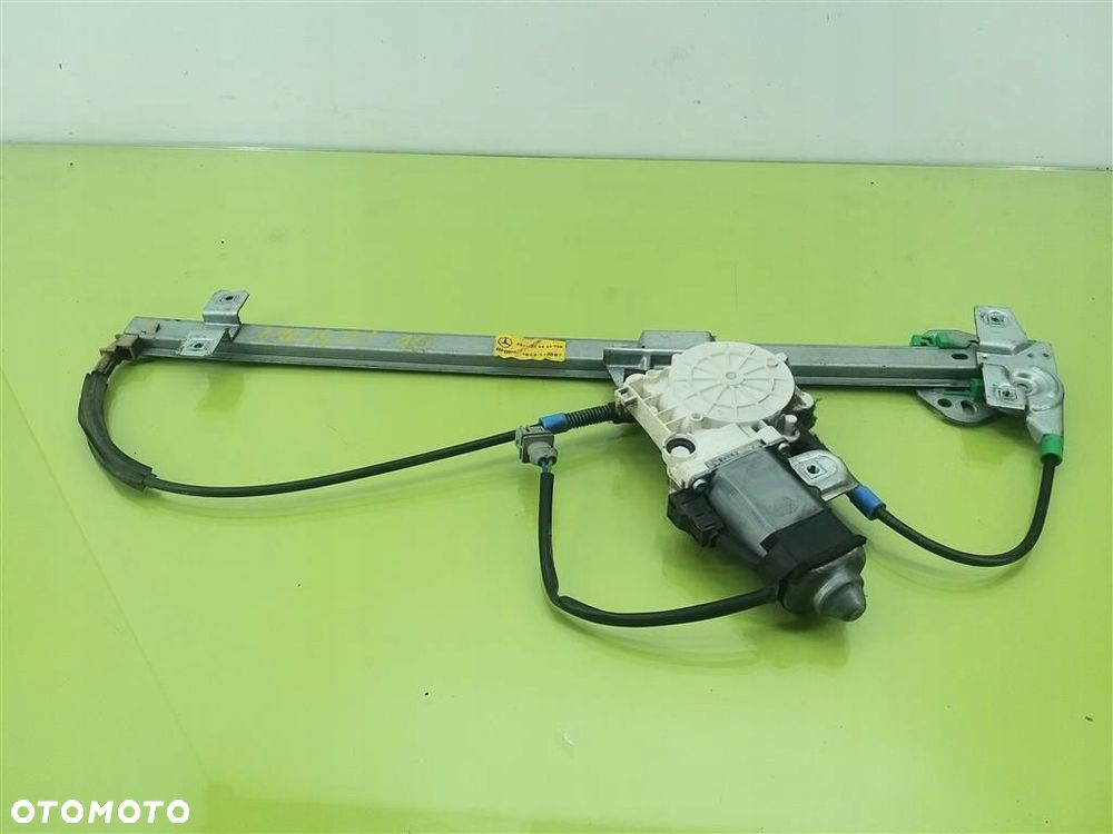 Podnośnik szyby przód prawy Mercedes Atego 2004-2013 BROSE A9737200446/008 - 2