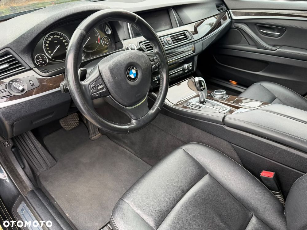 BMW Seria 5 520d Luxury Line - 8