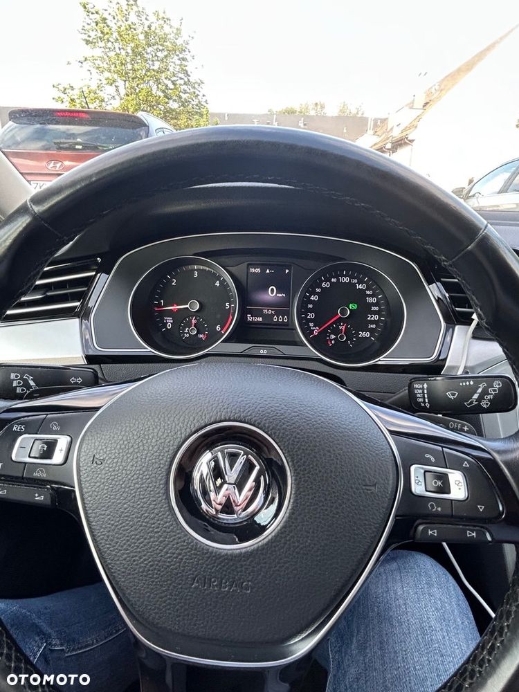 Volkswagen Passat 2.0 TDI BMT Highline DSG - 1