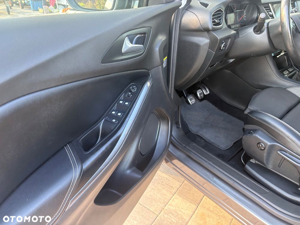 Opel Grandland X 1.2 T GPF Elegance Business Pack S&S - 30