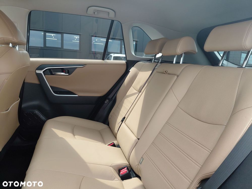 Toyota RAV4 - 12