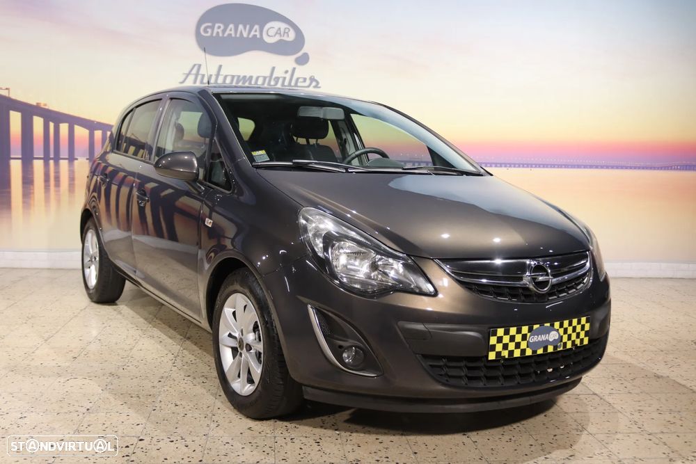 Opel Corsa 1.2 Cosmo - 3