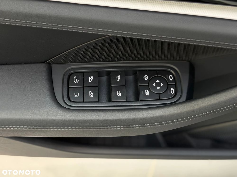 Porsche Panamera - 18