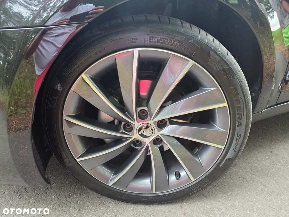 Skoda Octavia 2.0 TDI DSG L&K - 17