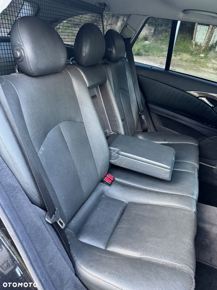 Mercedes-Benz Klasa E 320 CDI T Avantgarde - 18