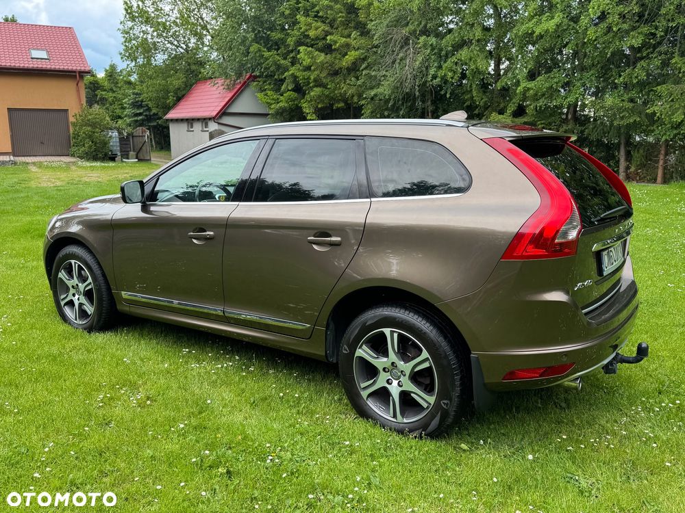 Volvo XC 60 D4 Geartronic Summum - 3
