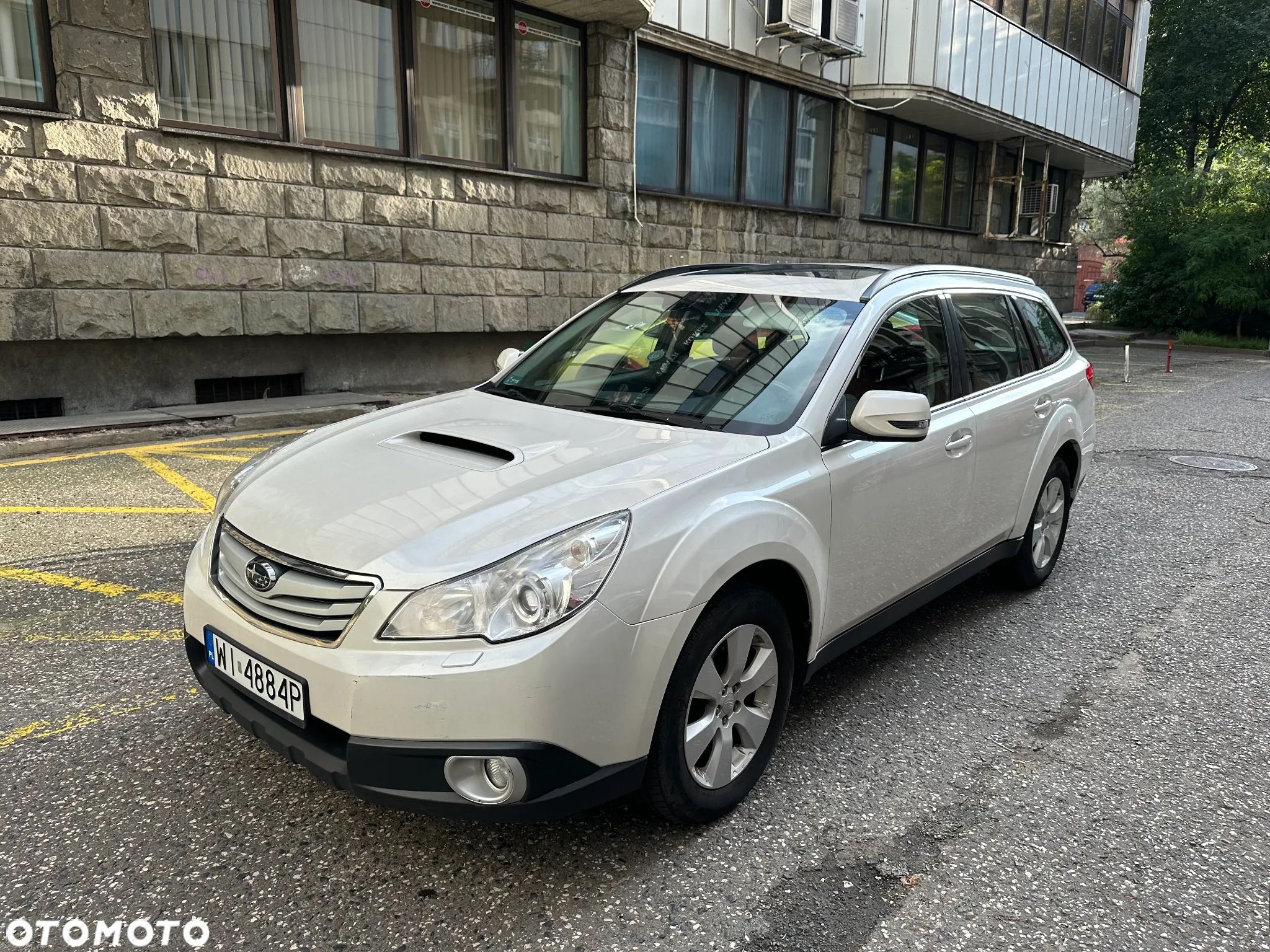 Subaru Legacy - 1
