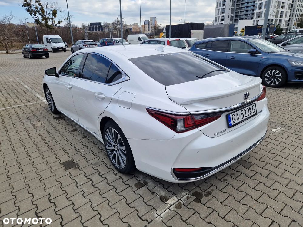 Lexus ES - 8