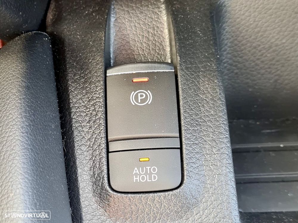 Nissan Qashqai 1.2 DIG-T N-Connecta 18 - 15