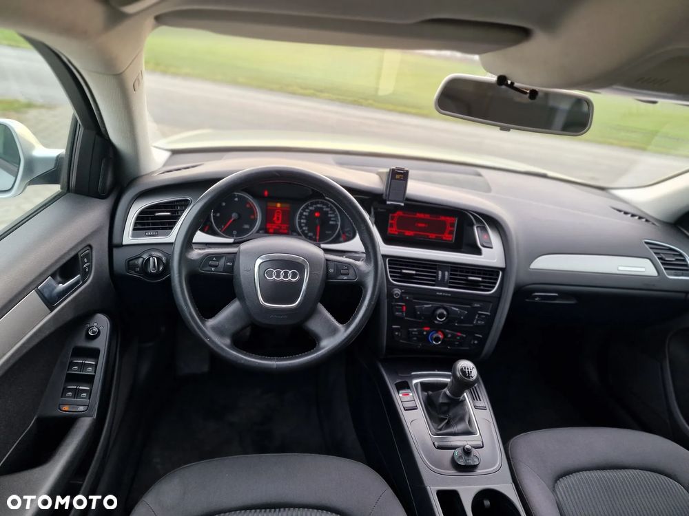 Audi A4 Avant 2.0 TDI DPF quattro Ambition - 22