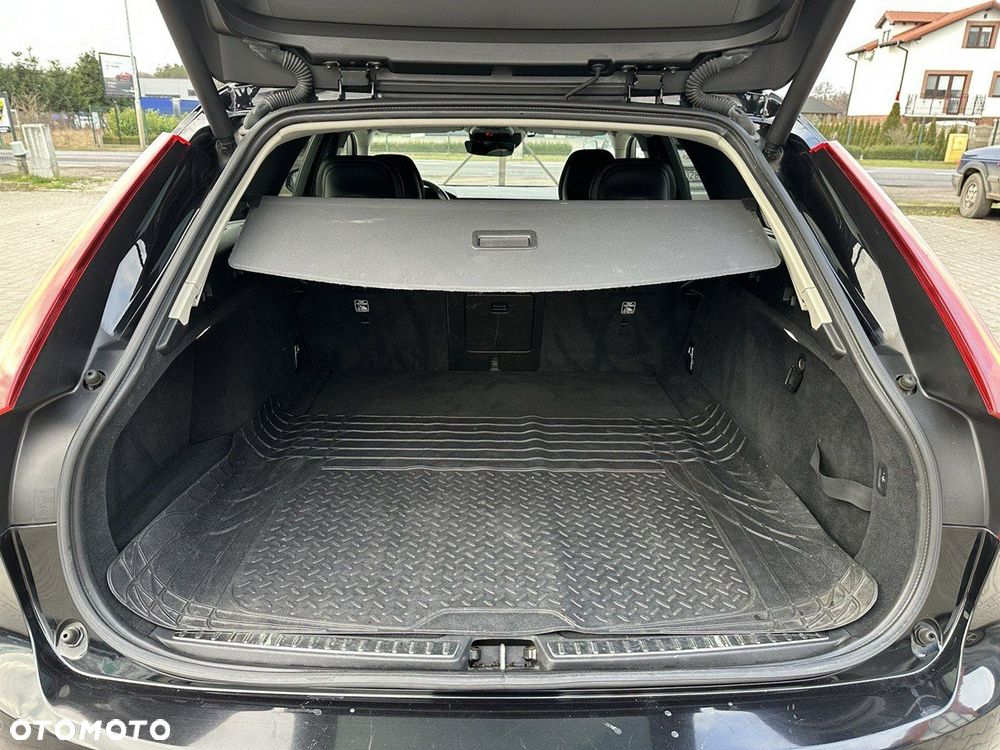 Volvo V90 - 30