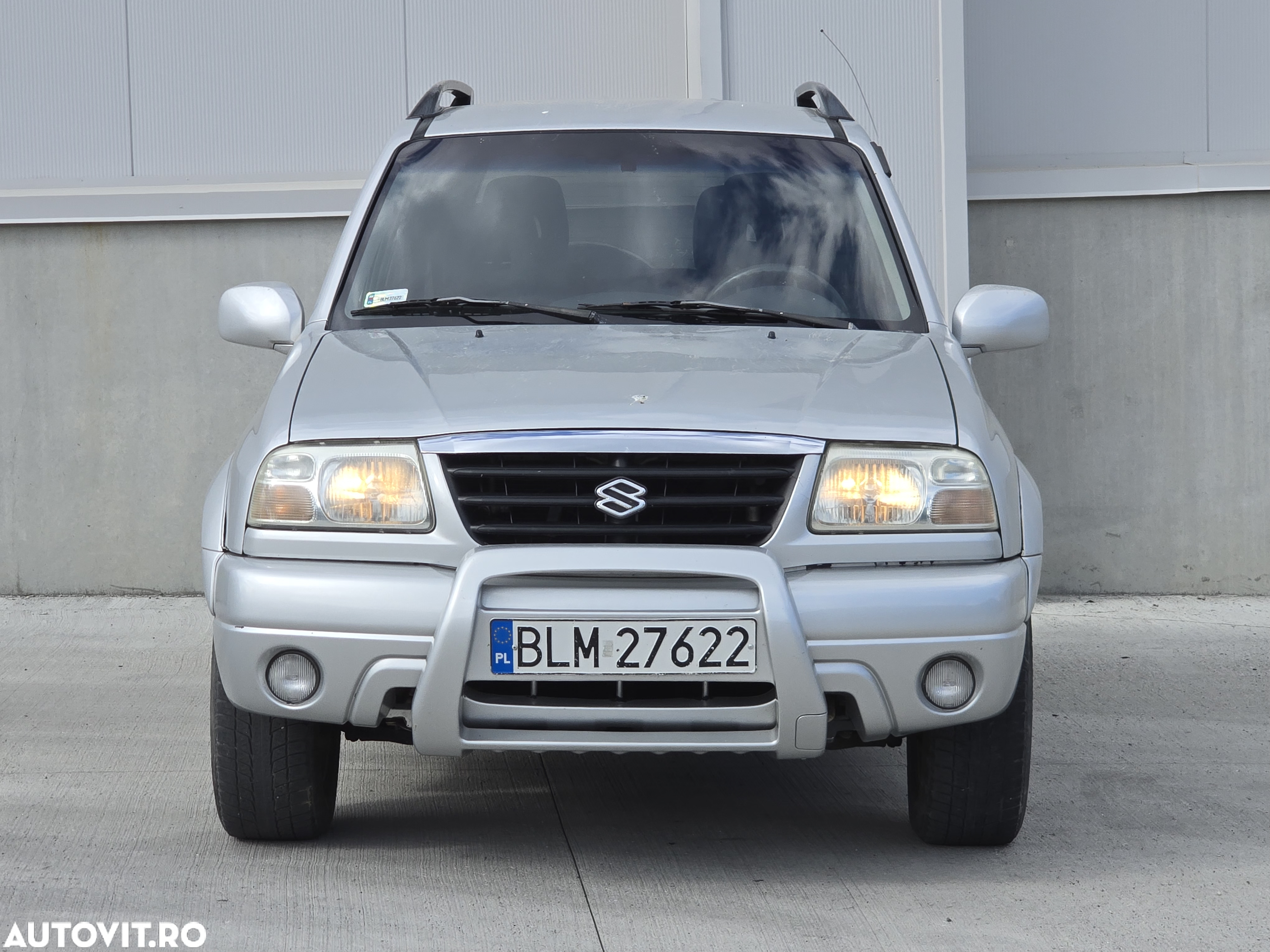 Suzuki Grand Vitara 2.0i - 12