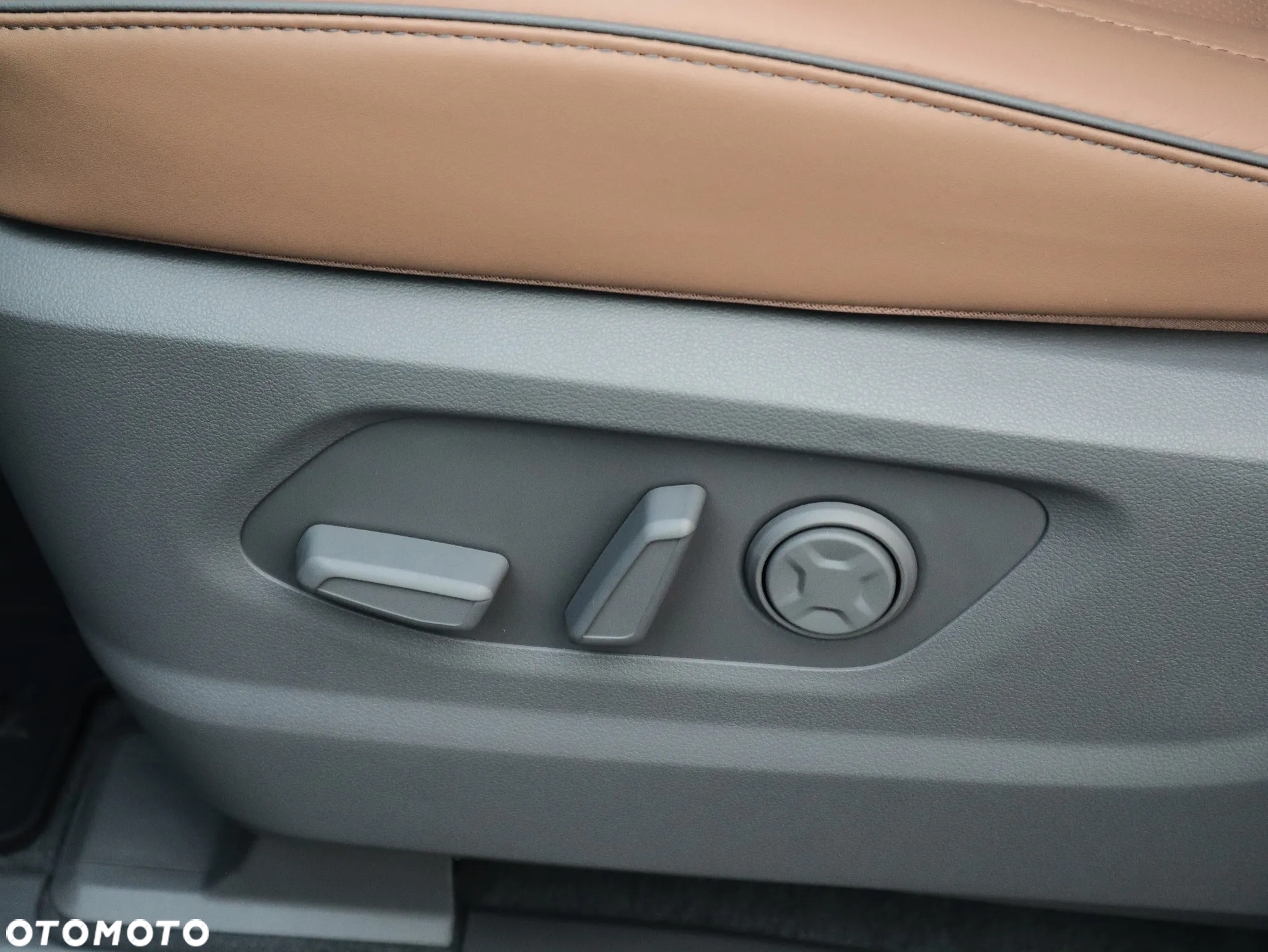 Hyundai Staria - 27