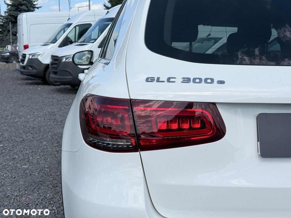 Mercedes-Benz GLC - 11