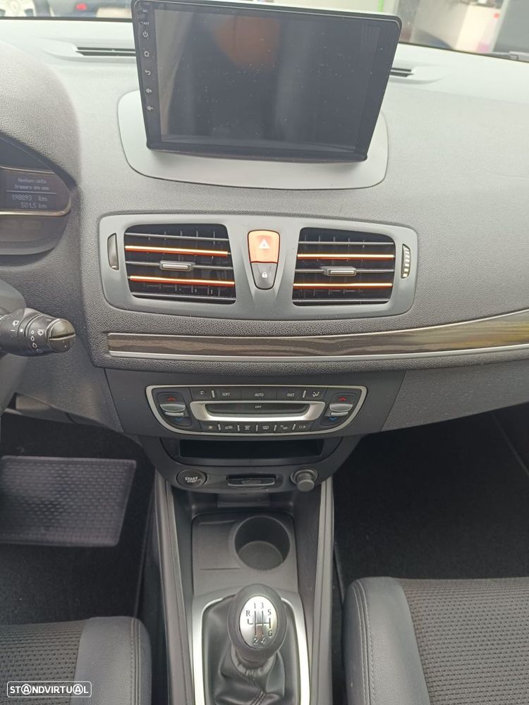 Renault Mégane Break 1.5 dCi Dynamique S - 8
