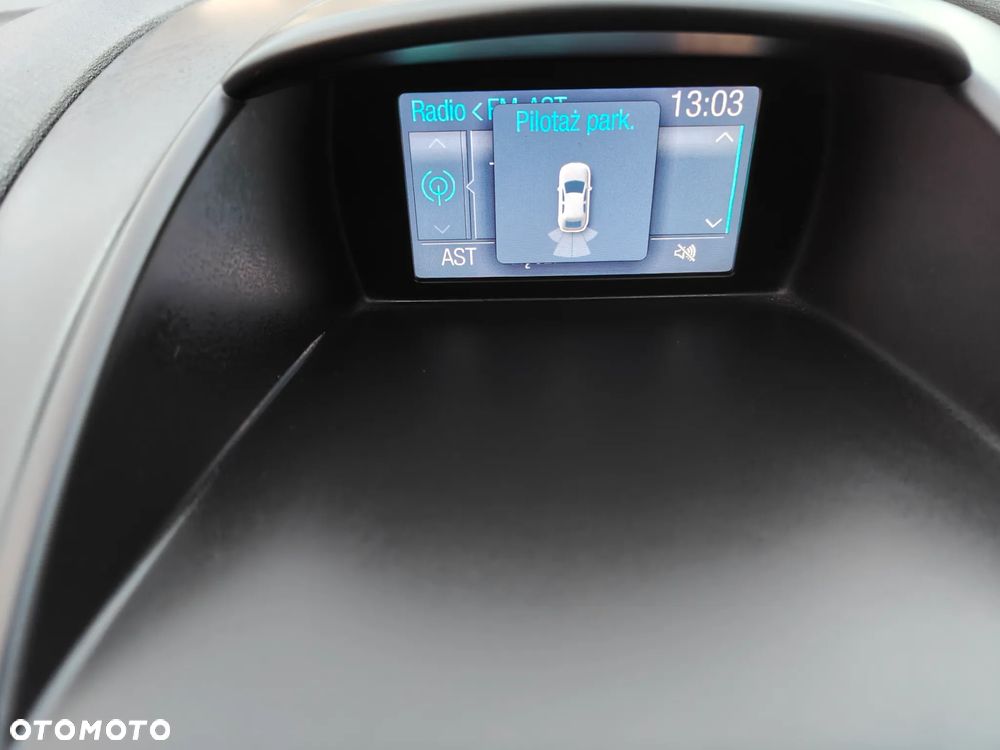 Ford Fiesta 1.0 EcoBoost S&S TITANIUM - 15