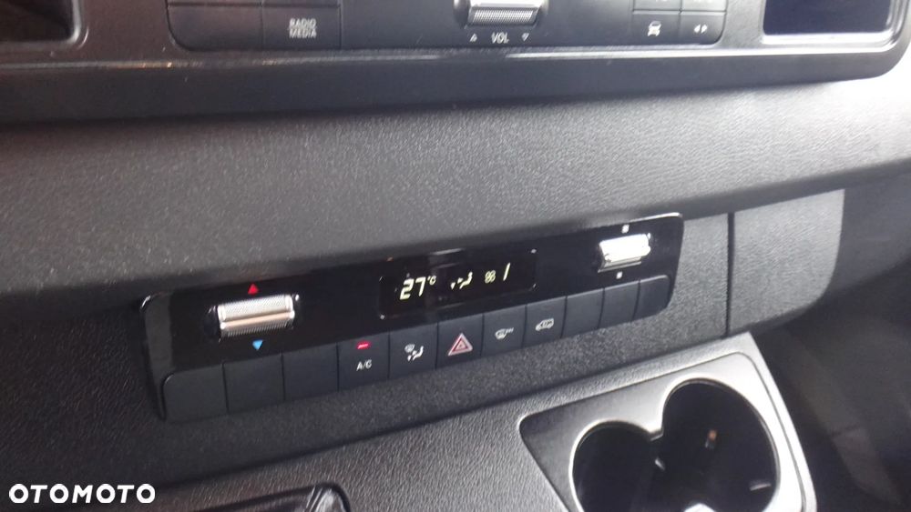 Mercedes-Benz SPRINTER - 16