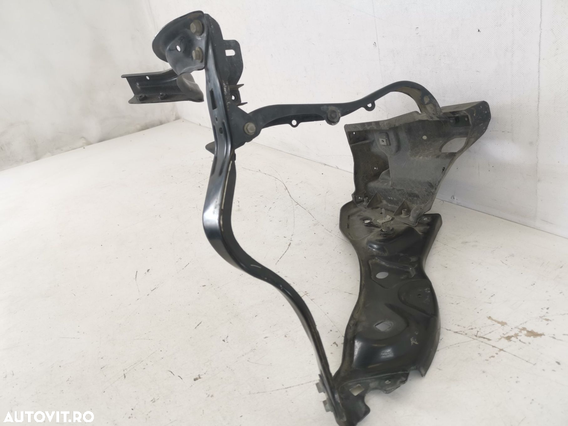 Suport Far Mercedes-Benz  CLS-Class C218/X218 [2011 - 2014] Original I - 6