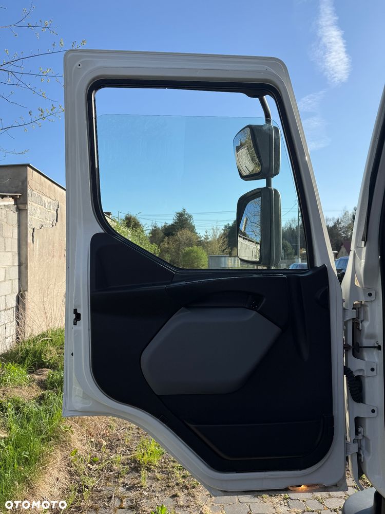 Renault D12 GAMMA - 12