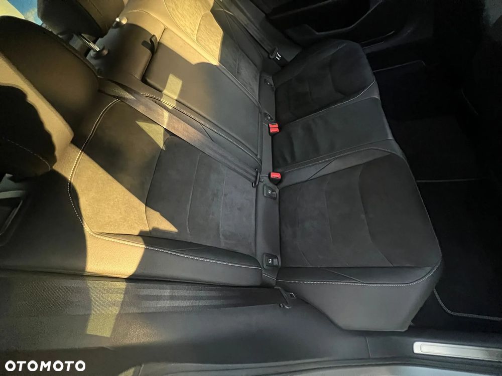 Volkswagen Arteon 2.0 TDI Bi-Turbo SCR 4Mot R-Line DSG - 16