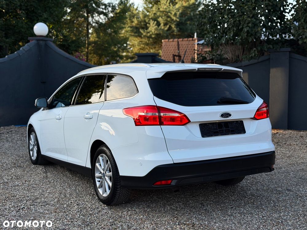 Ford Focus 1.0 EcoBoost STart-Stopp-System TITANIUM - 5