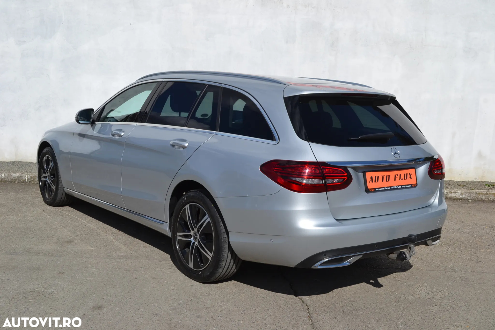 Mercedes-Benz C 220 d T 9G-TRONIC Avantgarde - 4