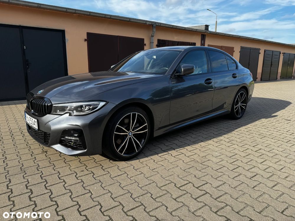 BMW Seria 3 330i xDrive M Sport - 3
