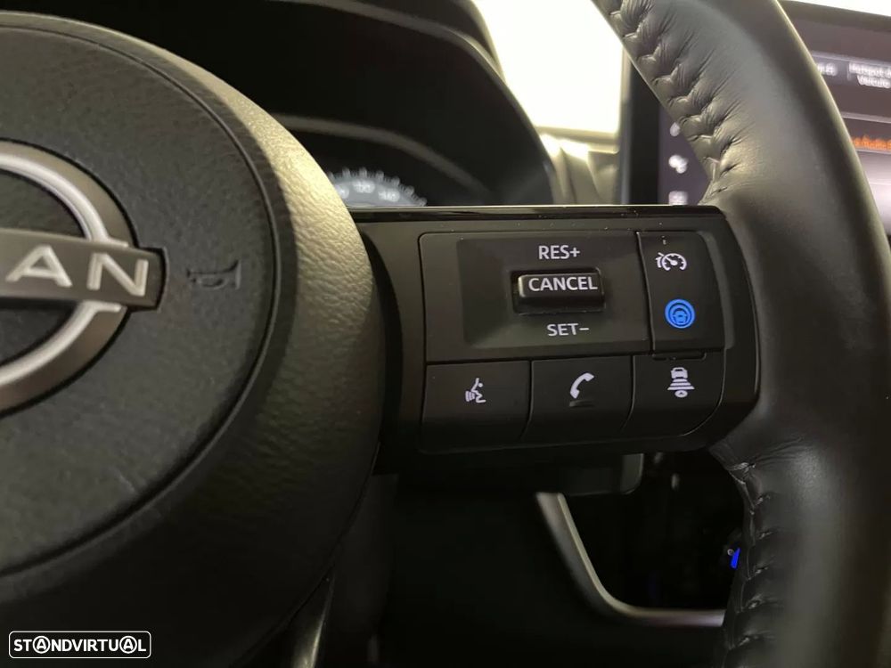 Nissan Qashqai 1.3 DIG-T N-Connecta LED Xtronic - 21