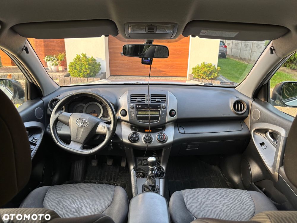Toyota RAV4 - 5