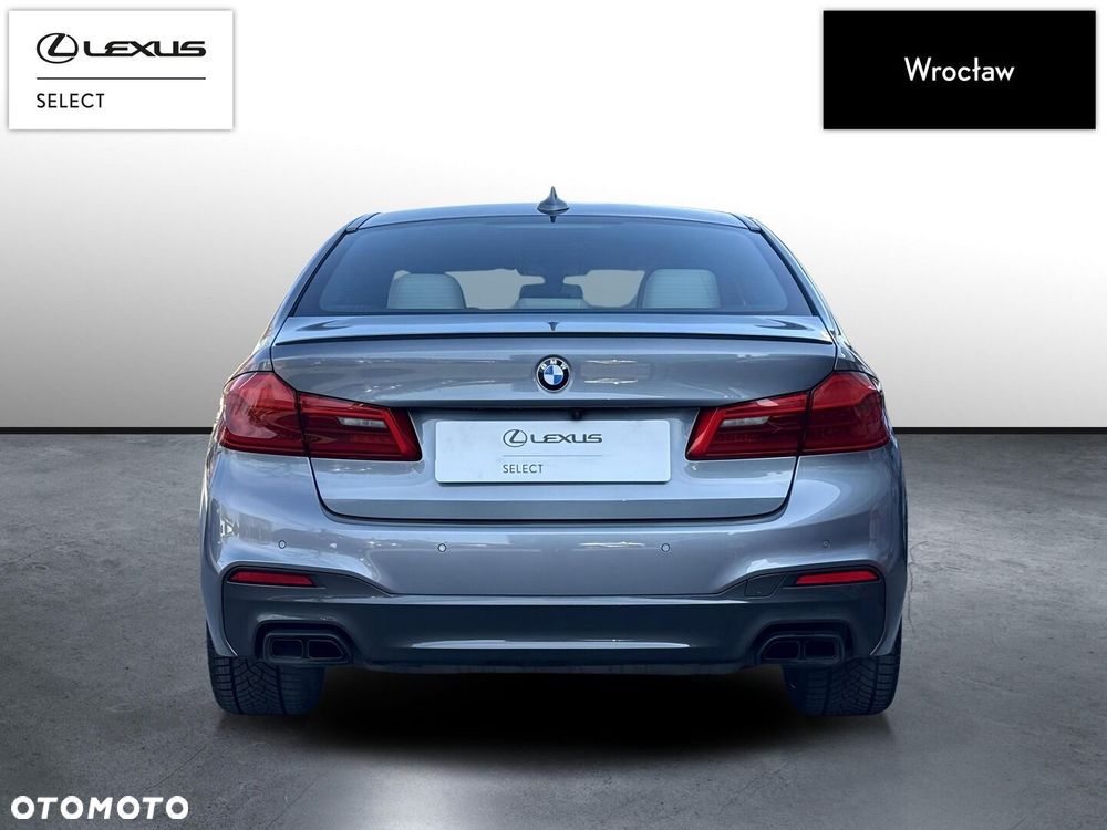 BMW Seria 5 M550i xDrive - 5