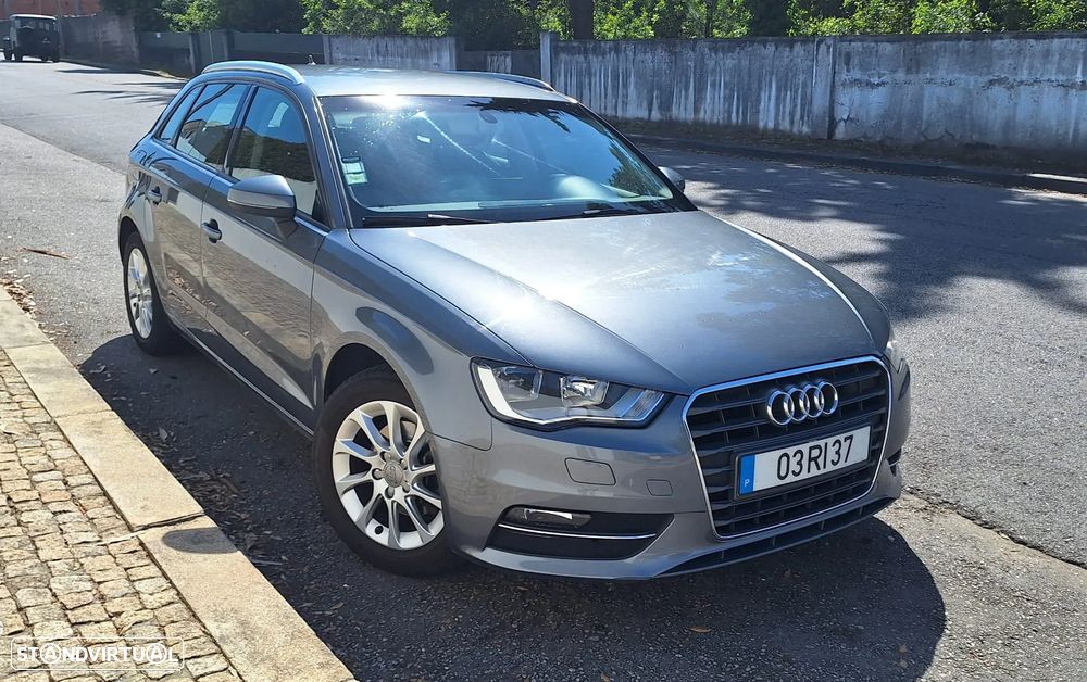 Audi A3 Sportback 1.6 TDI Attraction - 6