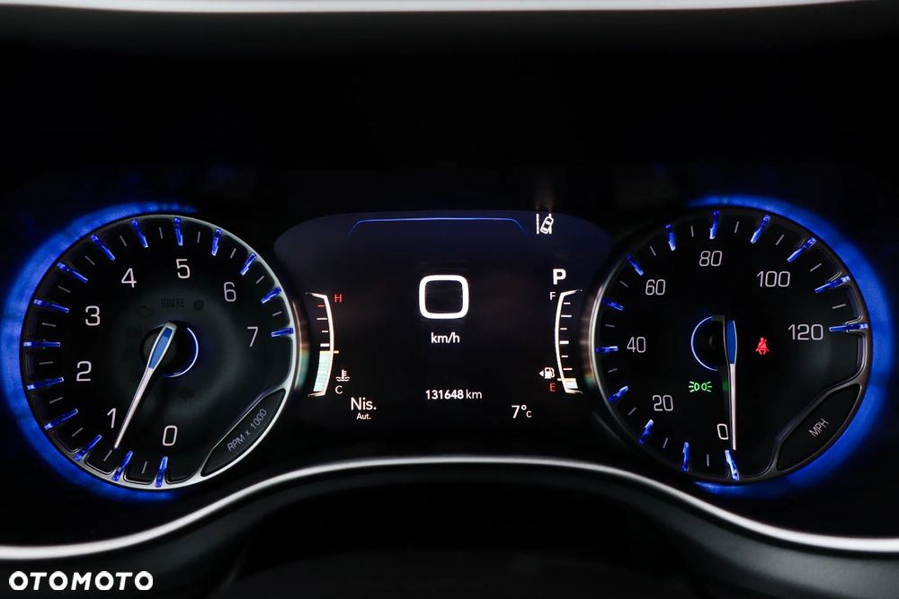 Chrysler Pacifica - 15