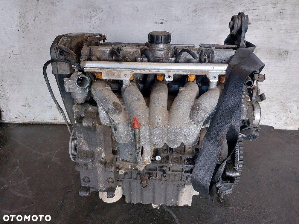 SILNIK BENZYNOWY VOLVO S70 I B5254FS 2.4 20V ID: 185117 - 1