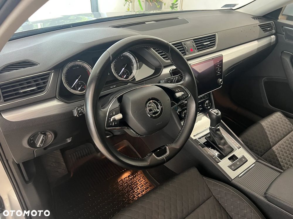 Skoda Superb 1.5 TSI Ambition DSG - 15