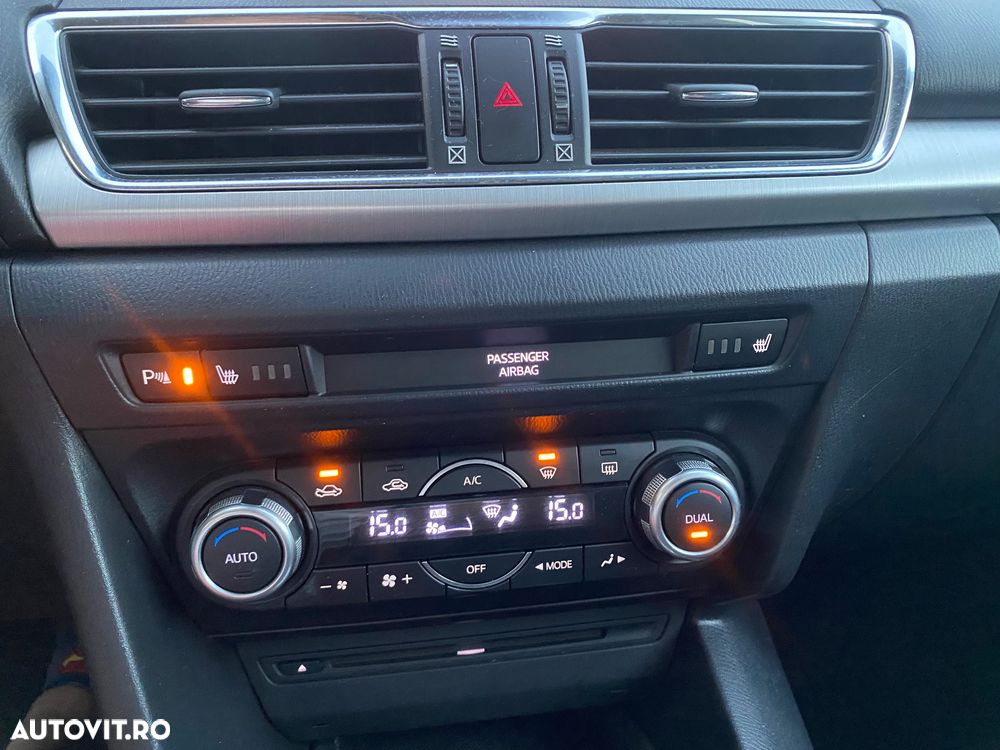 Mazda 3 - 17