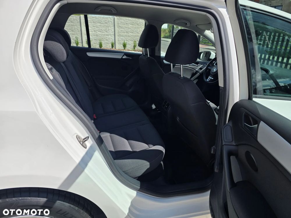 Volkswagen Golf 1.2 TSI move - 11