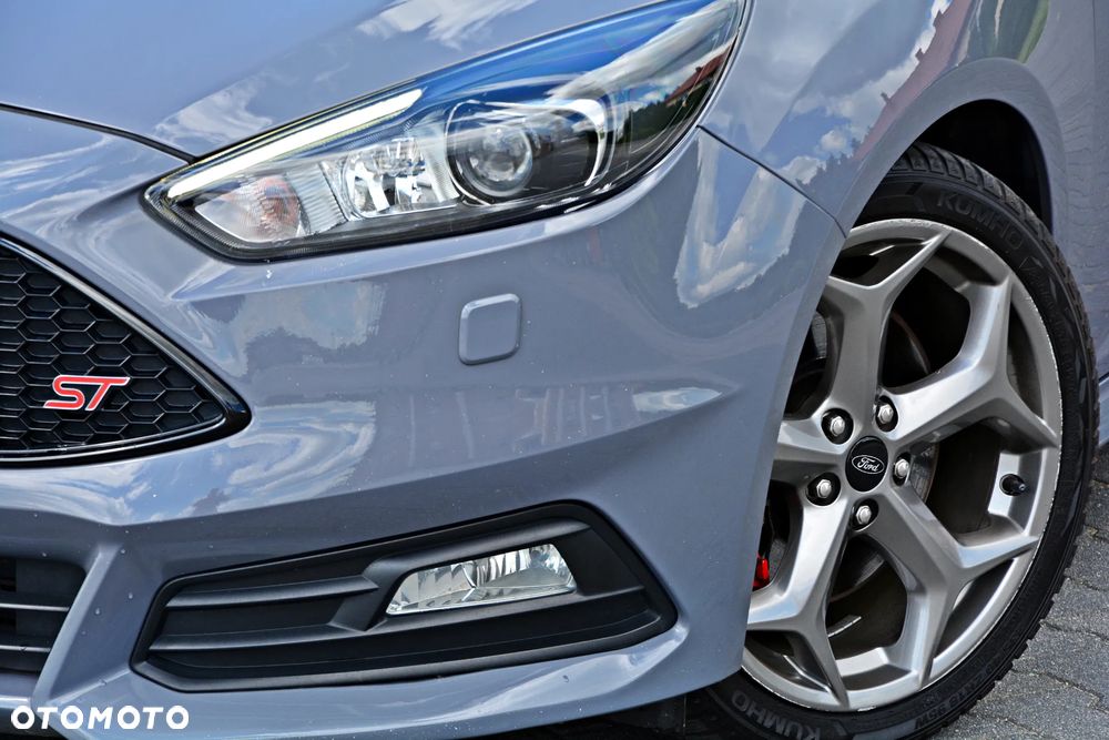 Ford Focus 2.0 TDCi ST - 8