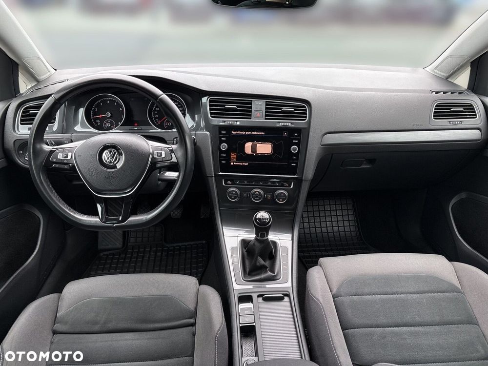 Volkswagen Golf 1.5 TSI BMT Comfortline - 10
