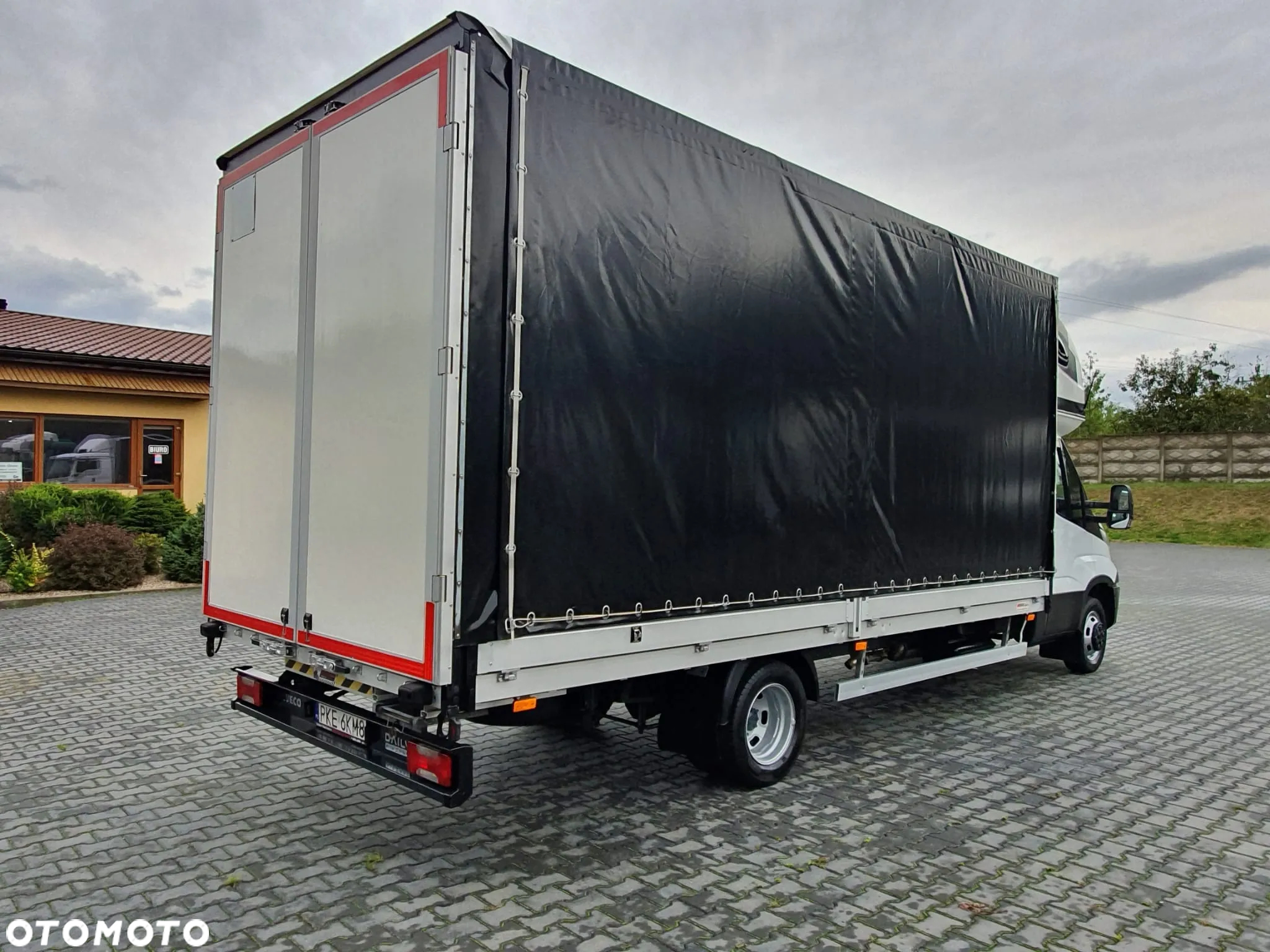 Iveco Daily 50C18 Skrzyniowe Bliźniak Tylne Drzwi Krajowy - 5