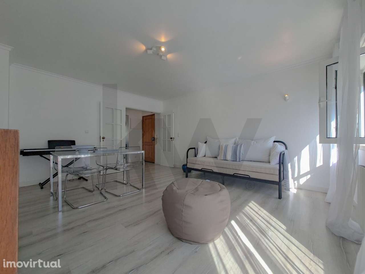 T2 em Carcavelos  – O Equilíbrio Perfeito entre Mar e Cidade - Grande imagem: 3/31