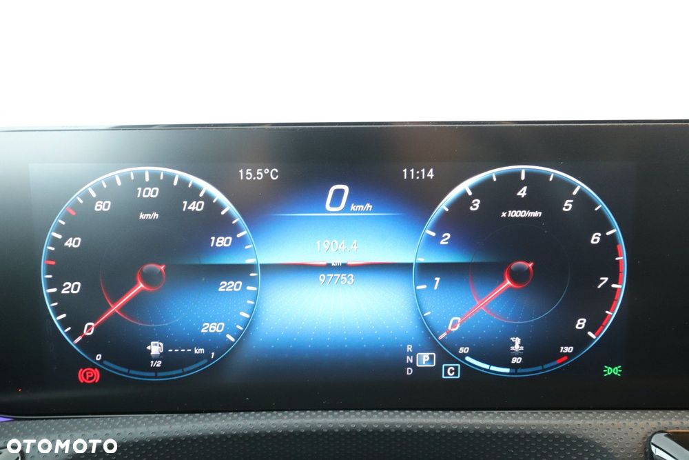 Mercedes-Benz CLA - 11