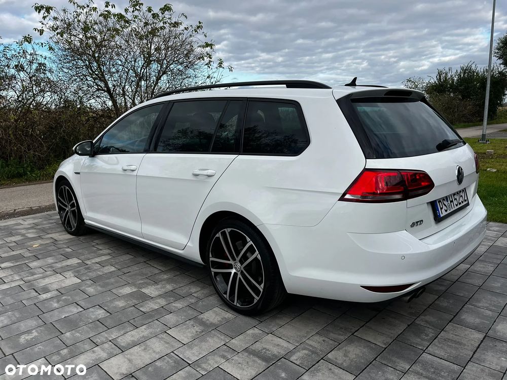 Volkswagen Golf GTD (BlueMotion Technology) - 12