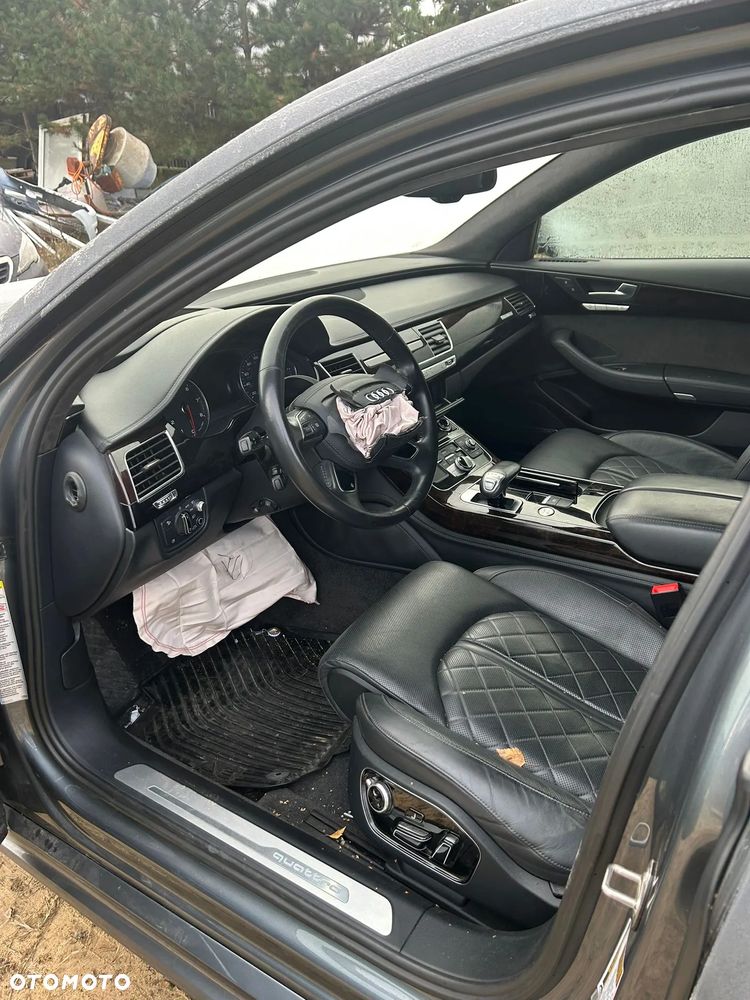 Audi A8 4.0 TFSI L Quattro - 2