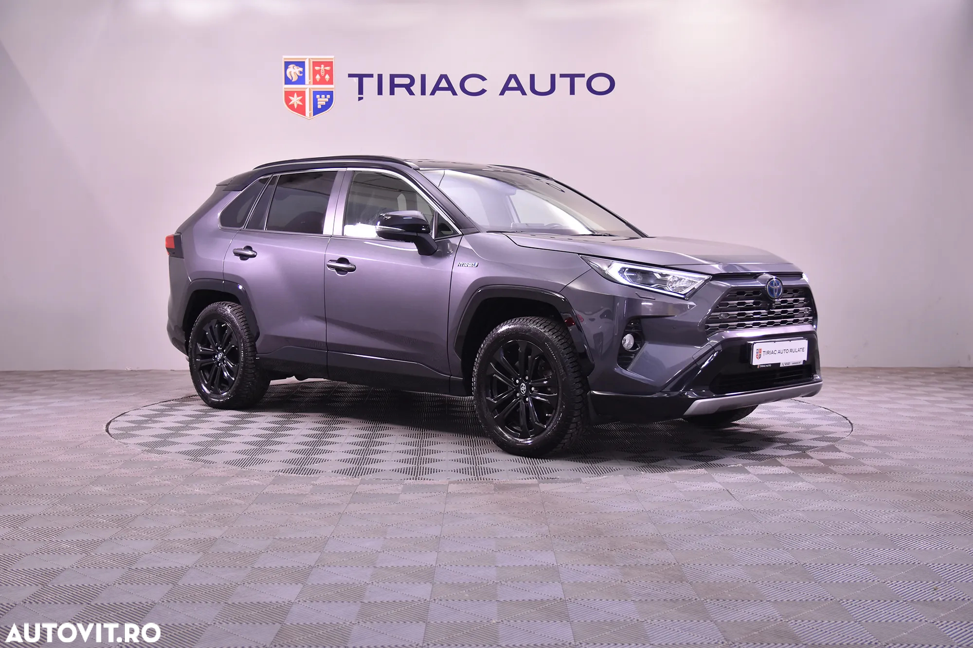 Toyota RAV4 - 7