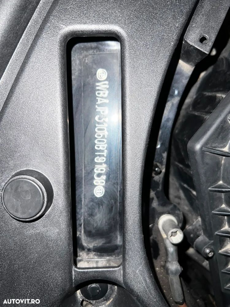 BMW Seria 5 520d EfficientDynamics Edition AT - 36